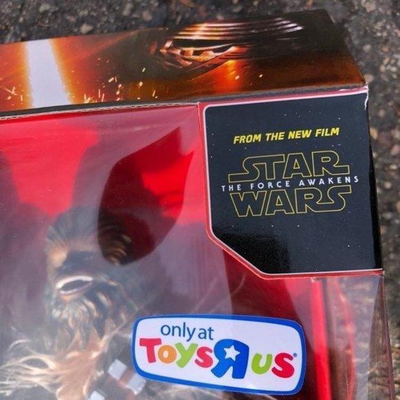 Star Wars Talking Chewbacca W Weapon New - Picture 3 of 8